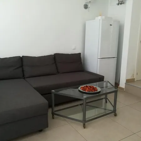 Bungalow Poolside Apartment *